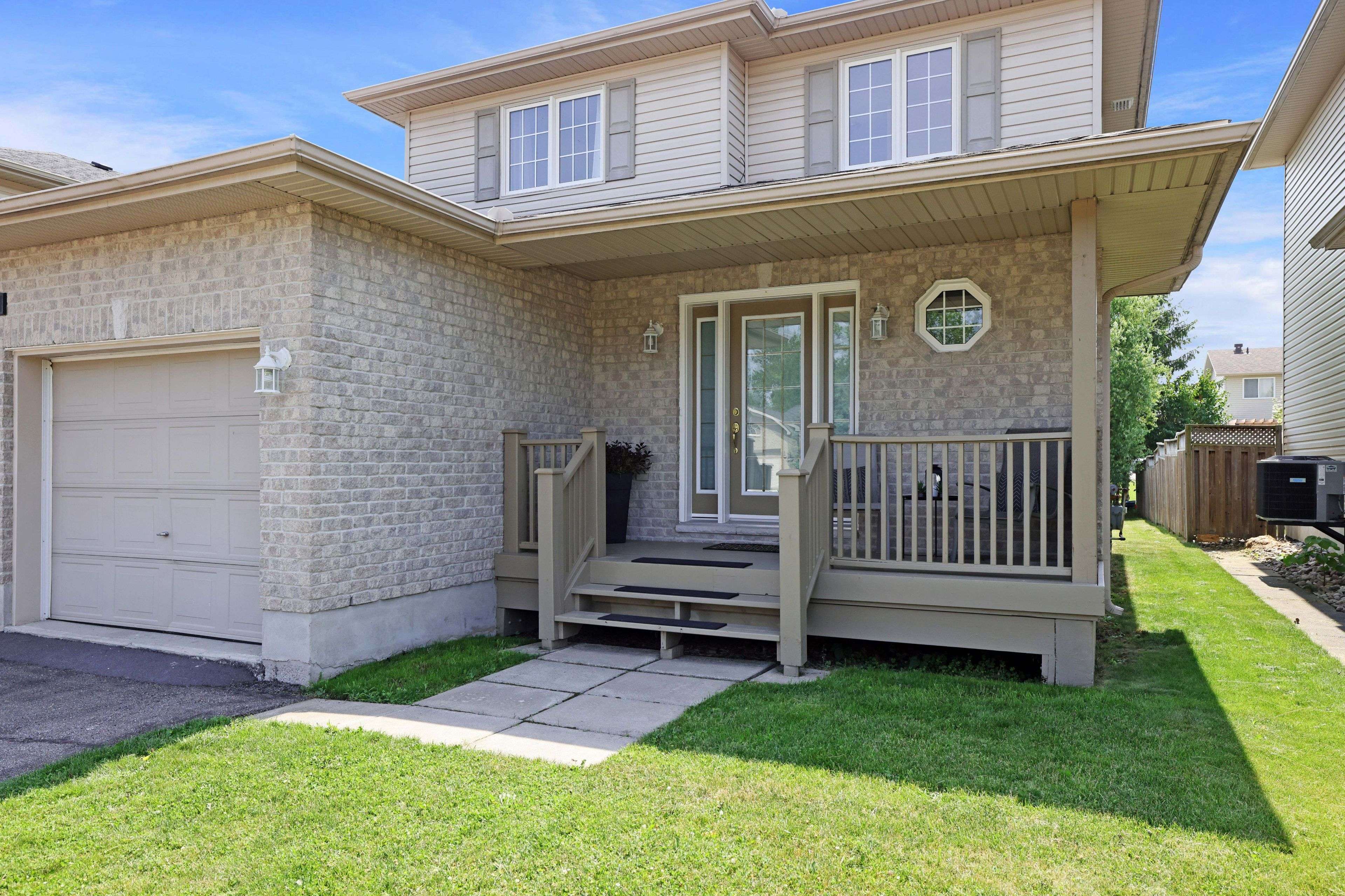 Arnprior, ON K7S 3Y4,100 Ida ST S