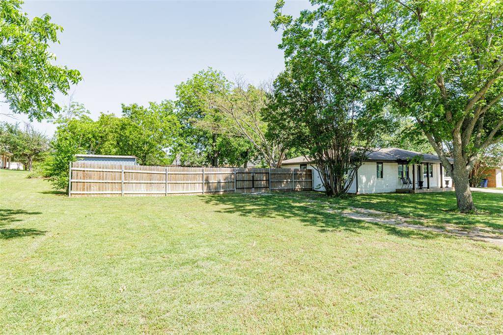 Decatur, TX 76234,405 Valcik
