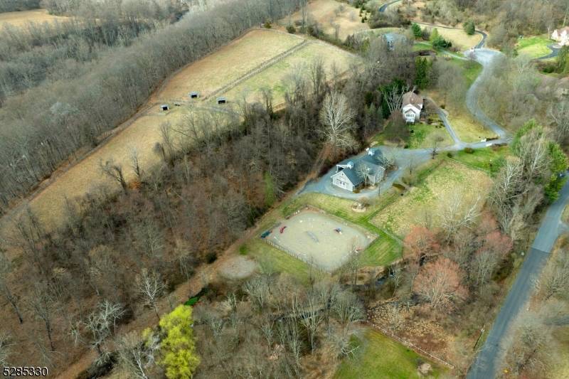 Tewksbury Twp., NJ 07830,1 Indian Ln