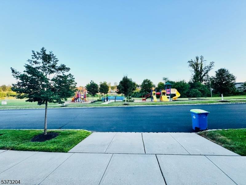 Montgomery Twp., NJ 08558,23 Mystic Dr