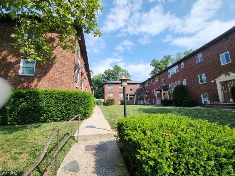 South Orange Village Twp., NJ 07079,372 Valley St Unit G2 #G2