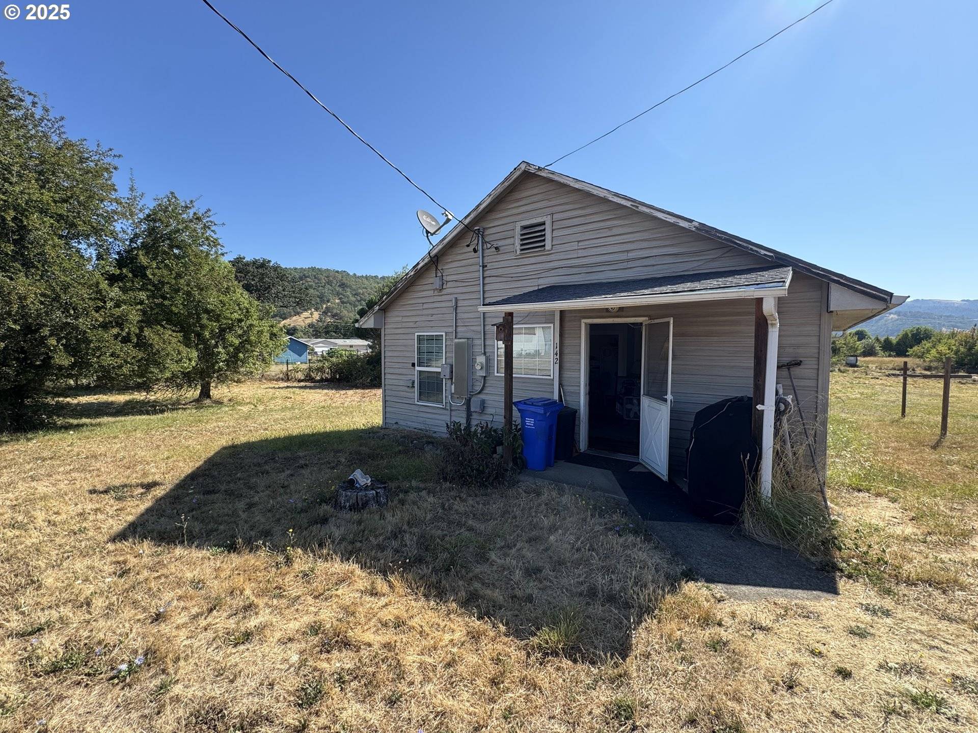 Roseburg, OR 97471,142 STEVENSON LN