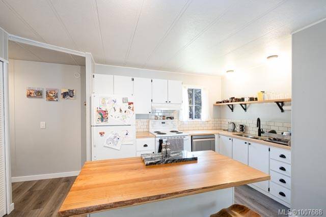 Campbell River, BC V9H 1C1,4791 Upland Rd