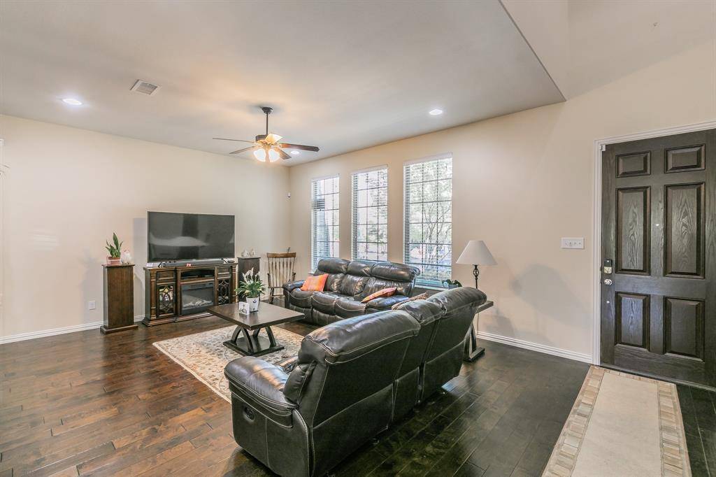 Arlington, TX 76005,3922 Canton Jade Way