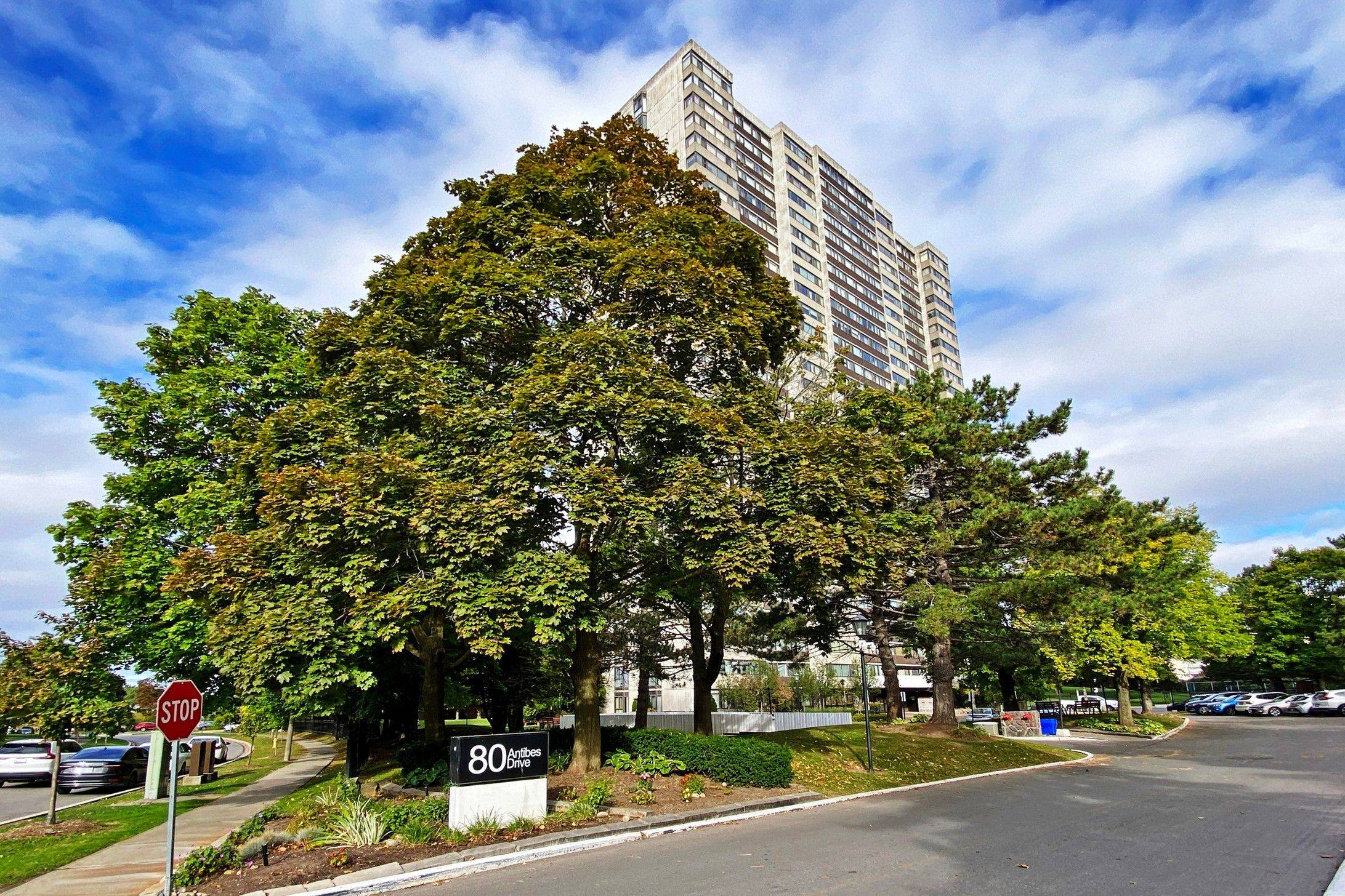 Toronto C07, ON M2R 3N5,80 Antibes DR #1807
