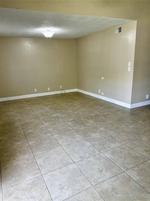 Sunrise, FL 33351,11109 NW 37th St