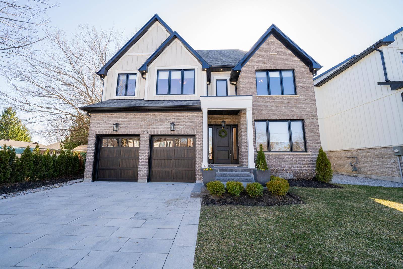 Whitchurch-stouffville, ON L4A 4Z6,116 Montreal ST