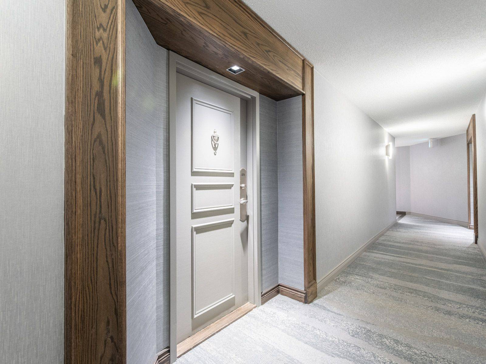 Vaughan, ON L4J 7W9,120 Promenade CIR #406