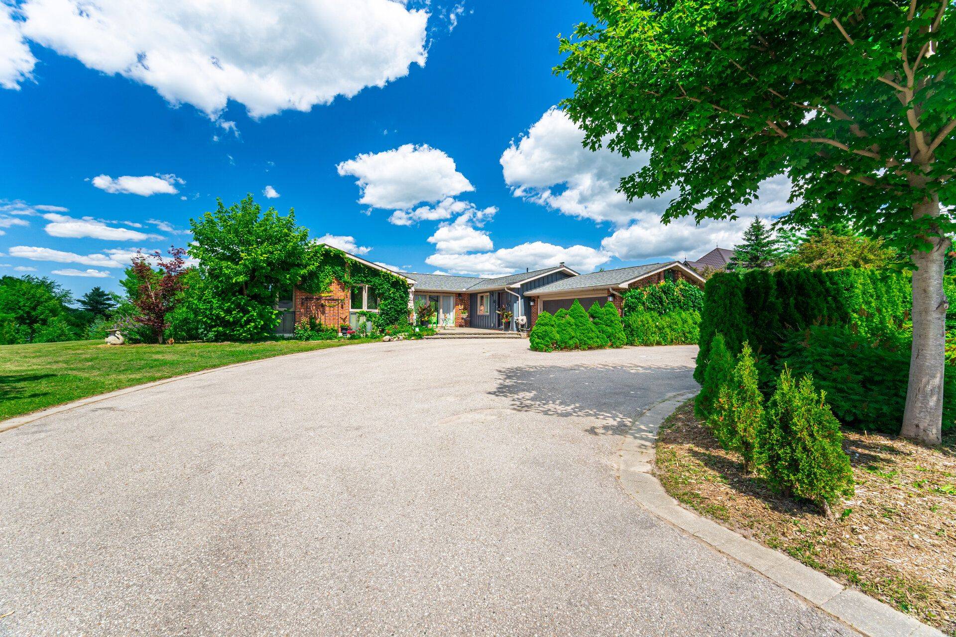 King, ON L7B 0C7,45 Simcoe RD