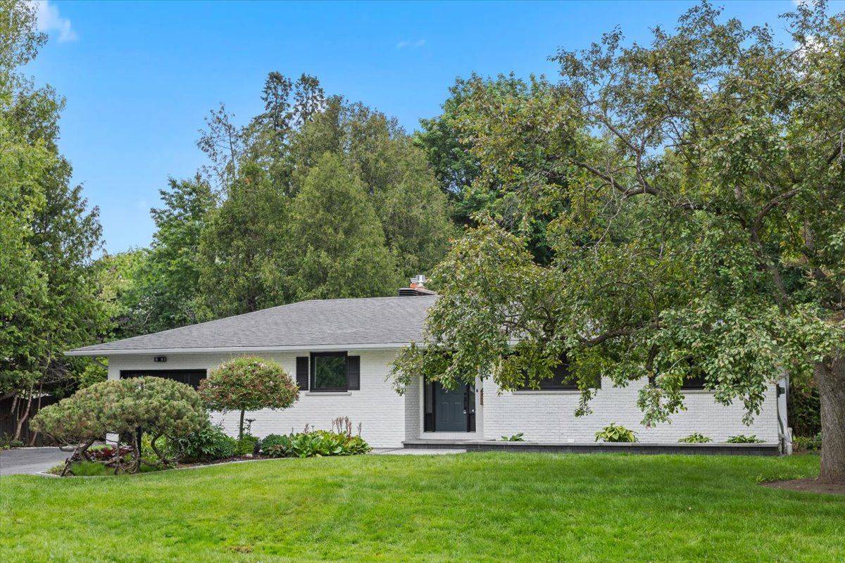 Stittsville - Munster - Richmond, ON K2S 0S2,36 Beverly ST