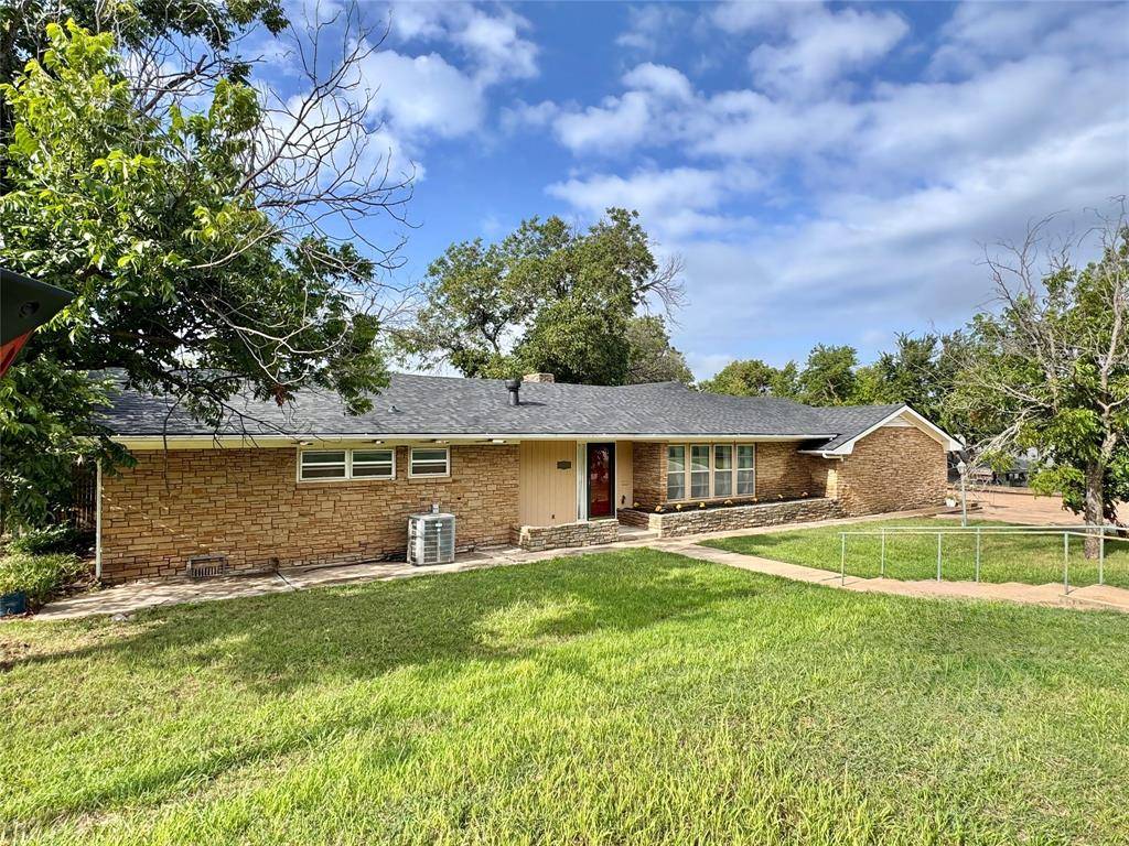 Breckenridge, TX 76424,1011 E Connell Street