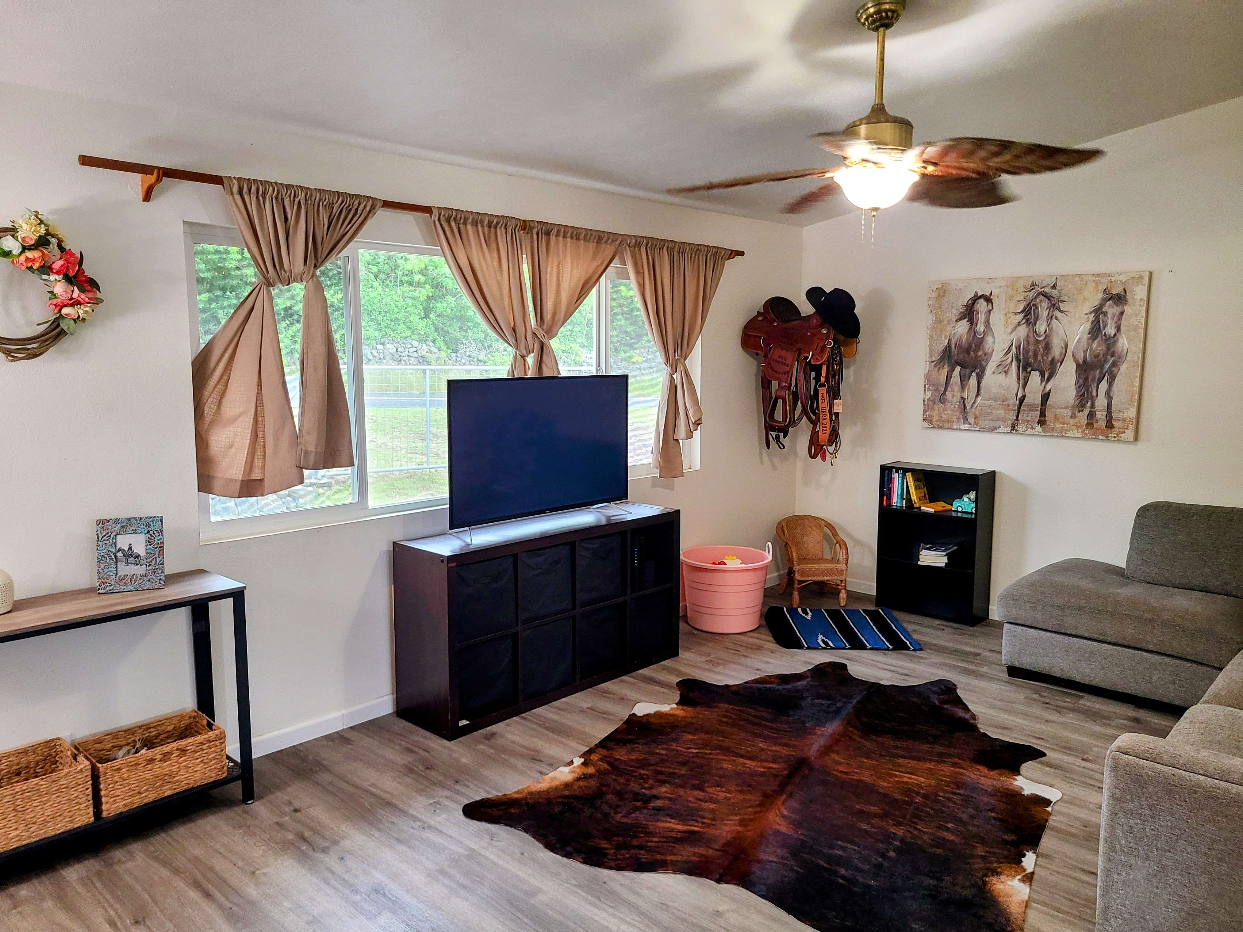 Naalehu, HI 96772,94-6451 KAMAOA RD