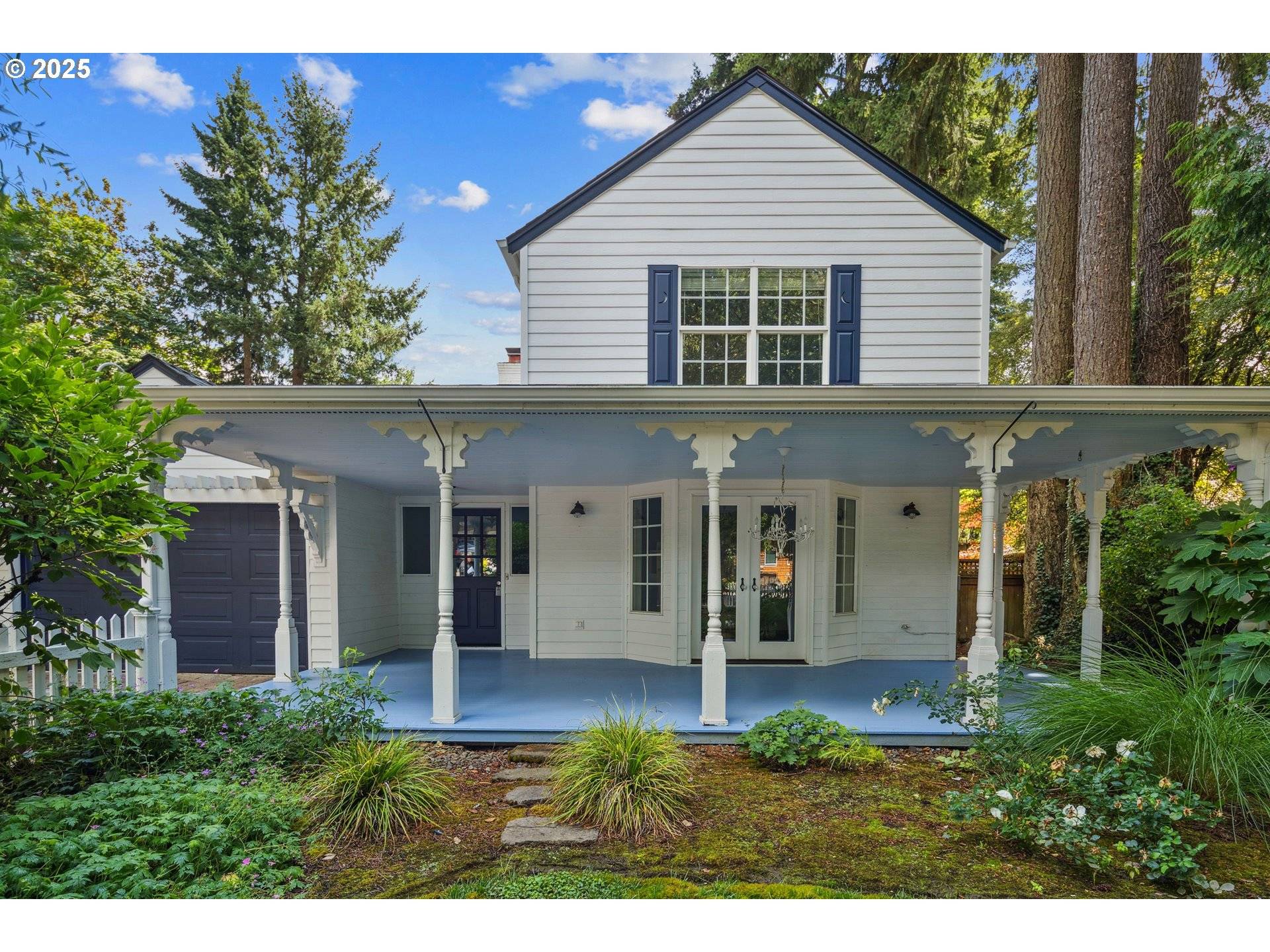 Lake Oswego, OR 97034,217 5TH ST
