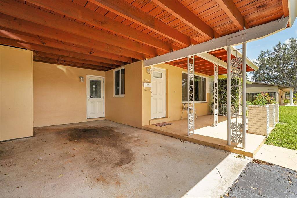 Plantation, FL 33317,202 SW 53 Ave