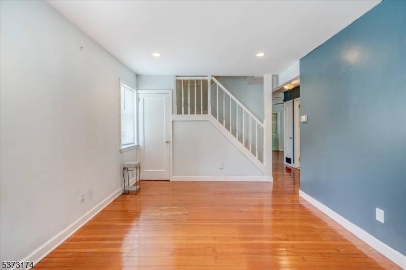 Bloomfield Twp., NJ 07003,50 Fritz St