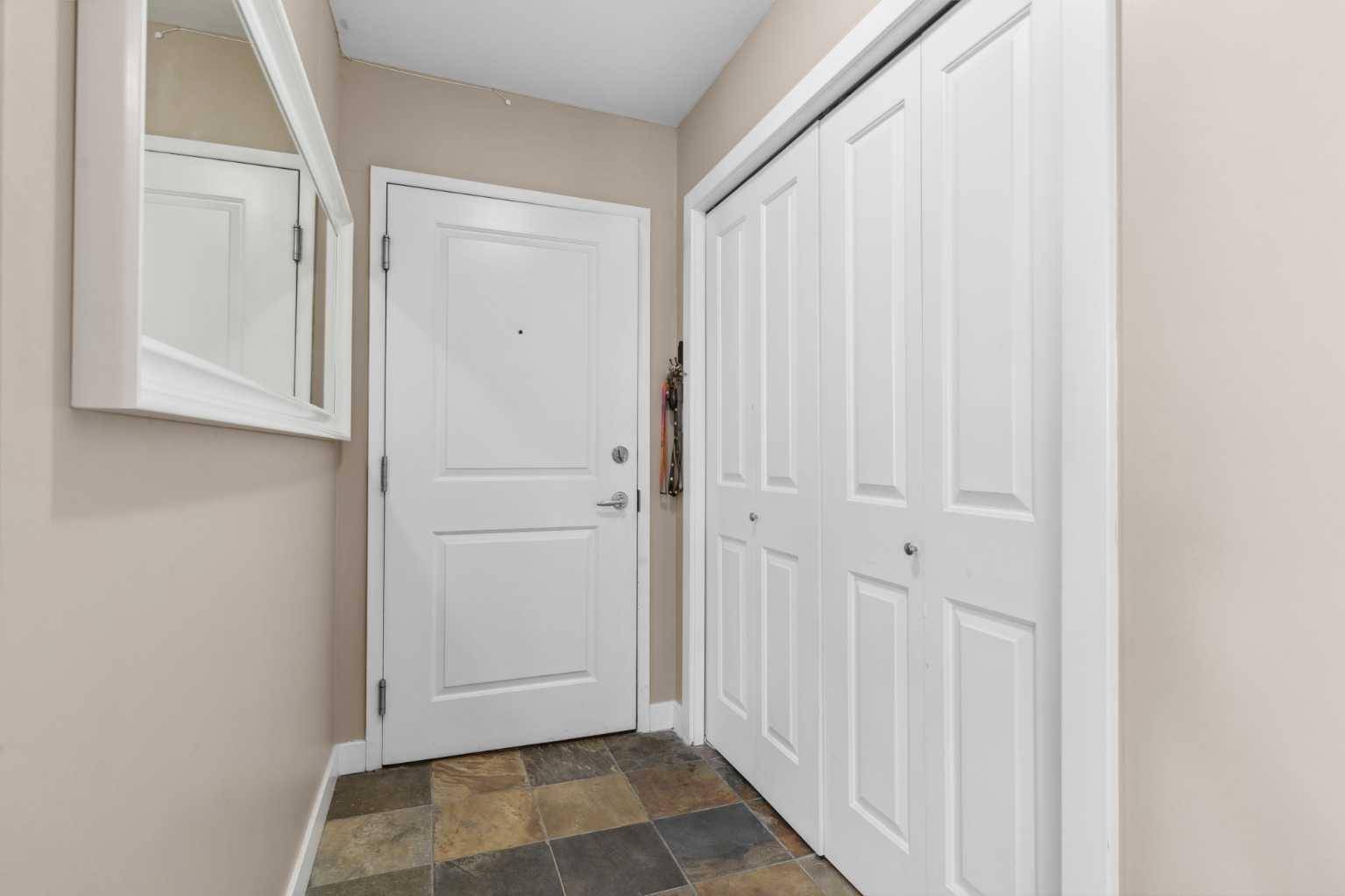 Calgary, AB T2E 2W8,716 5 ST NE #303