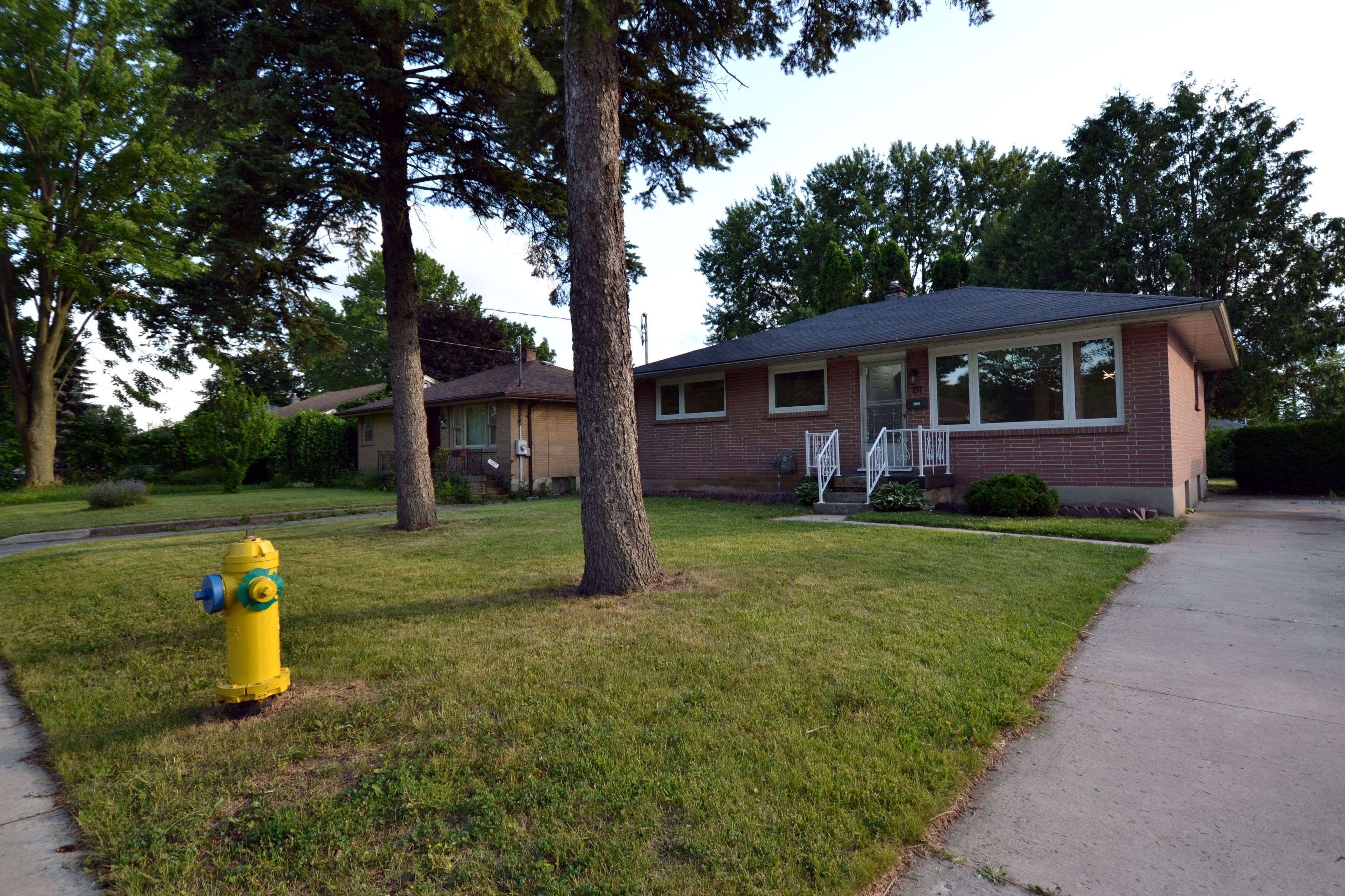 London East, ON N5W 4Z9,197 Goddard BLVD