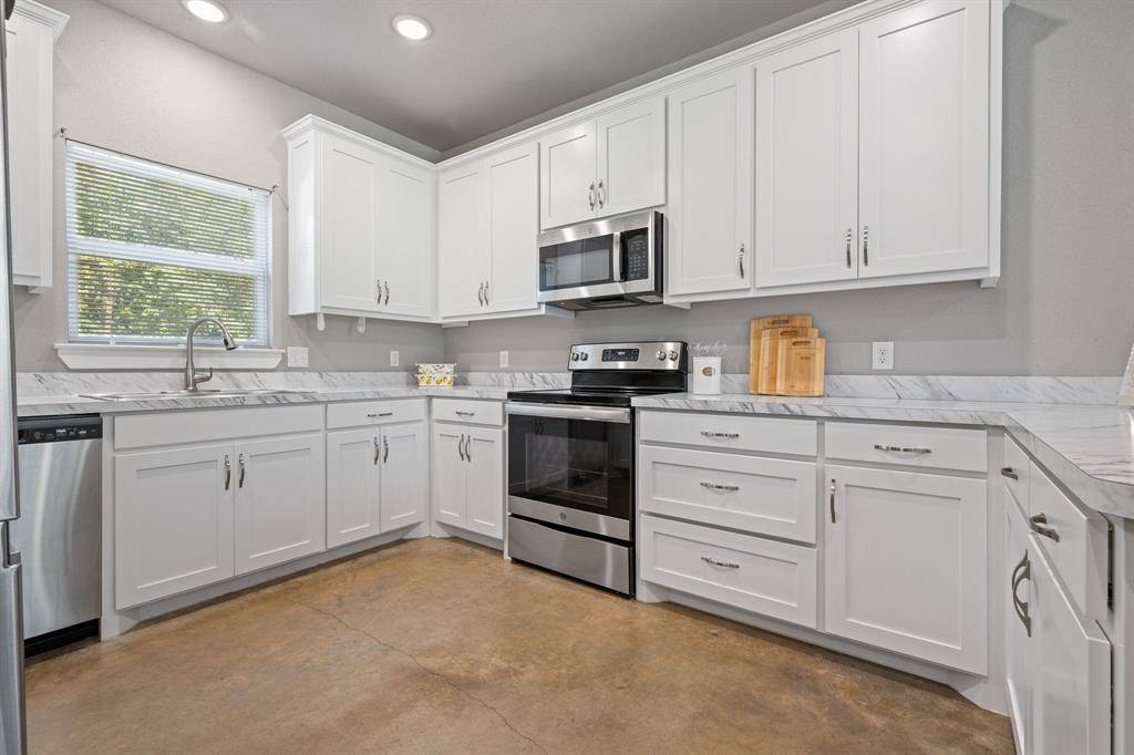 Keene, TX 76059,801 Santa Fe Street