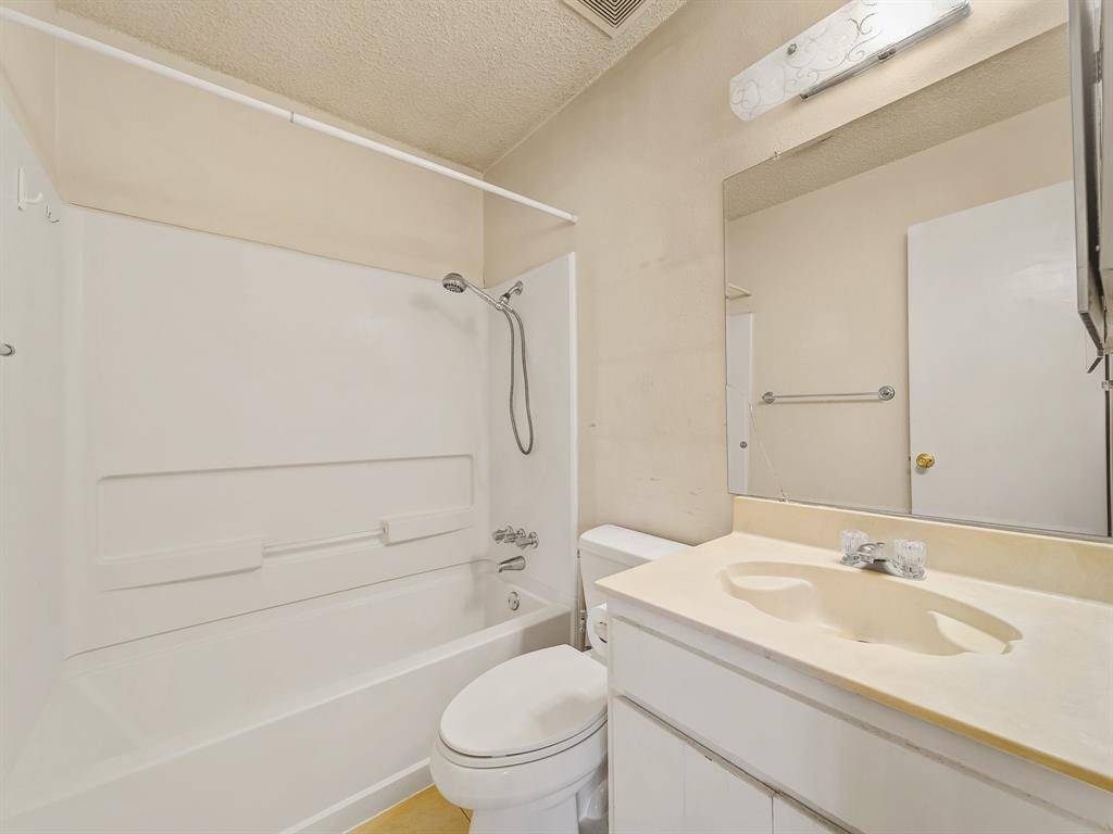 Sanger, TX 76266,202 Southland Drive