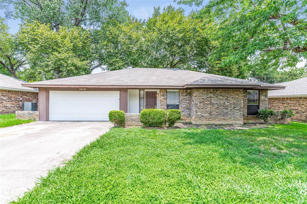 Arlington, TX 76016,3410 Dovecreek Drive