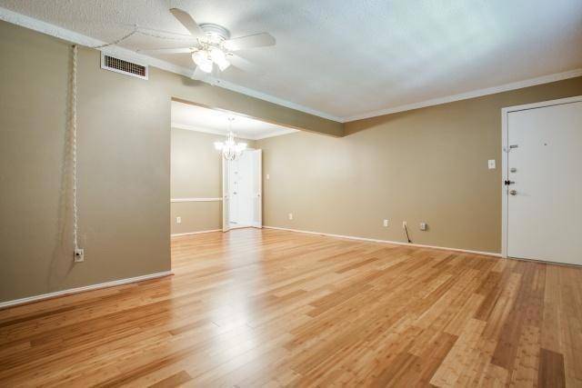 Dallas, TX 75206,5815 Sandhurst Lane #A