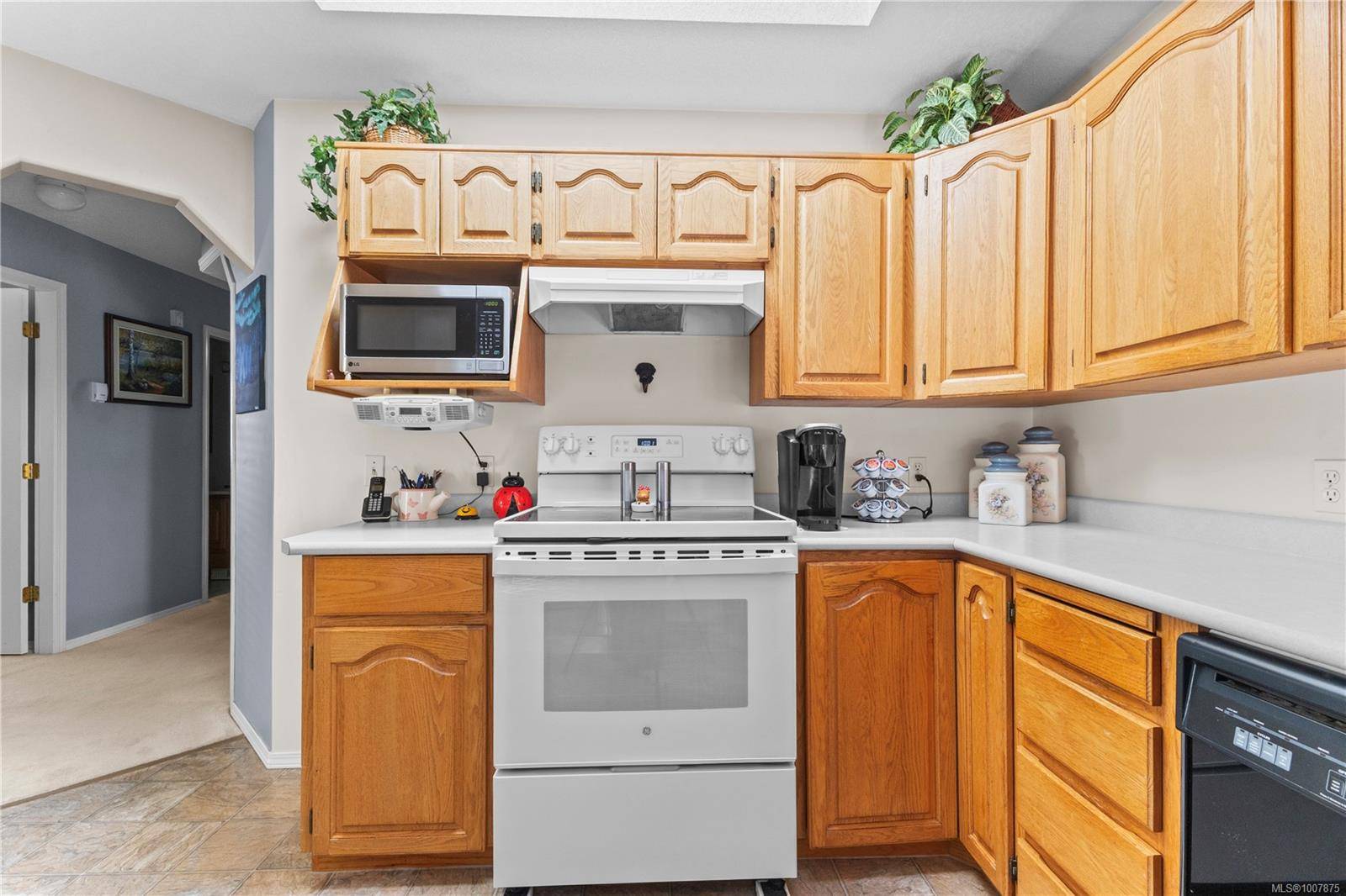 Campbell River, BC V9W 8B2,771 Sassaby Pl