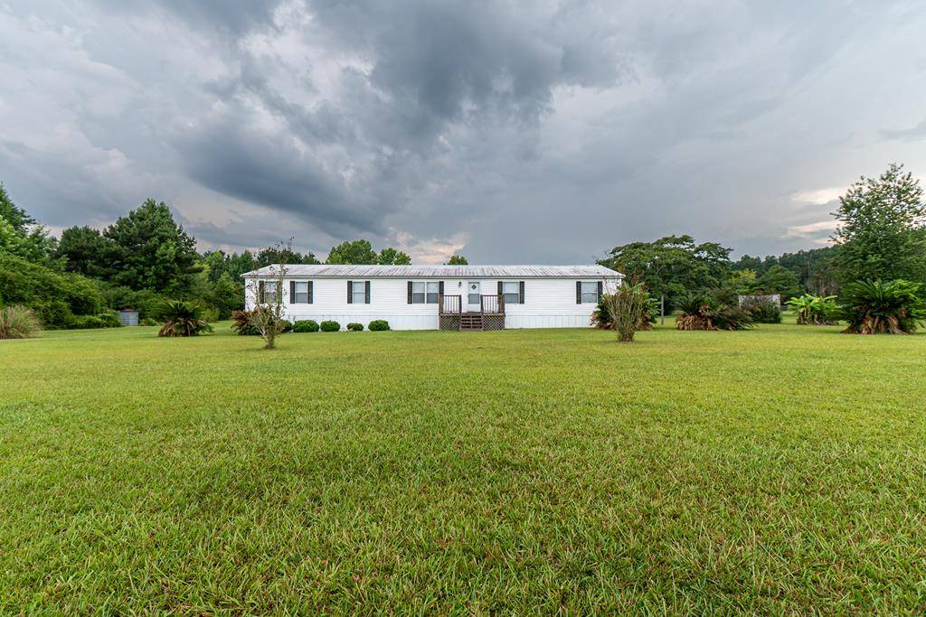 Ashford, AL 36312,215 Twin Creeks Lane