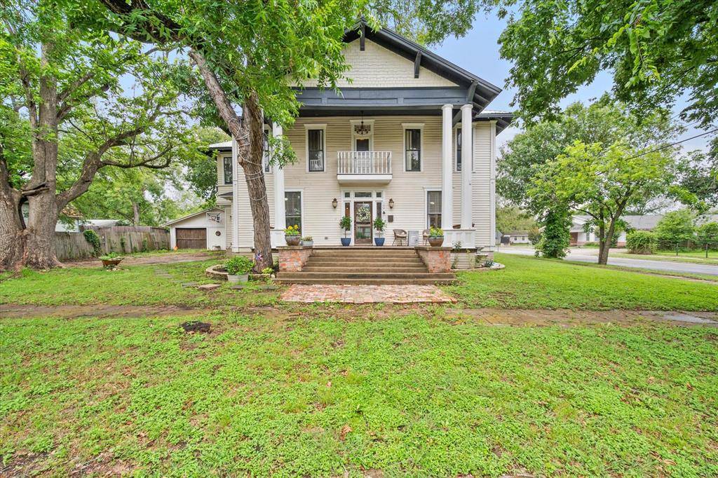 Hillsboro, TX 76645,100 Corsicana Street
