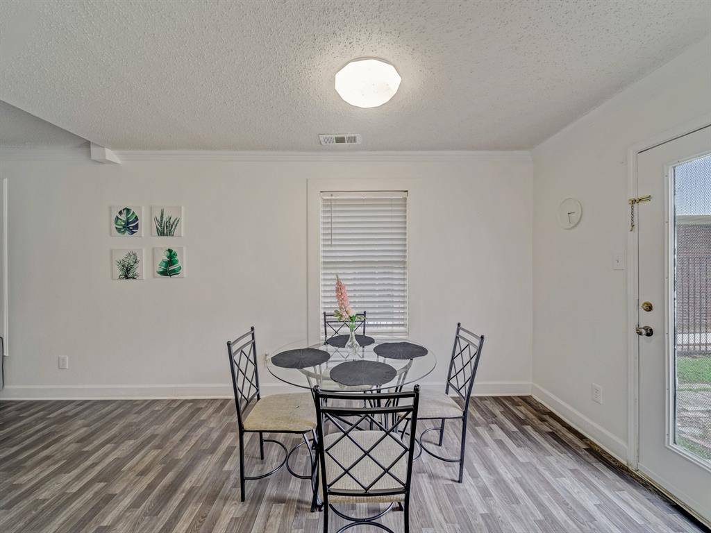 Dallas, TX 75208,416 W 9th Street