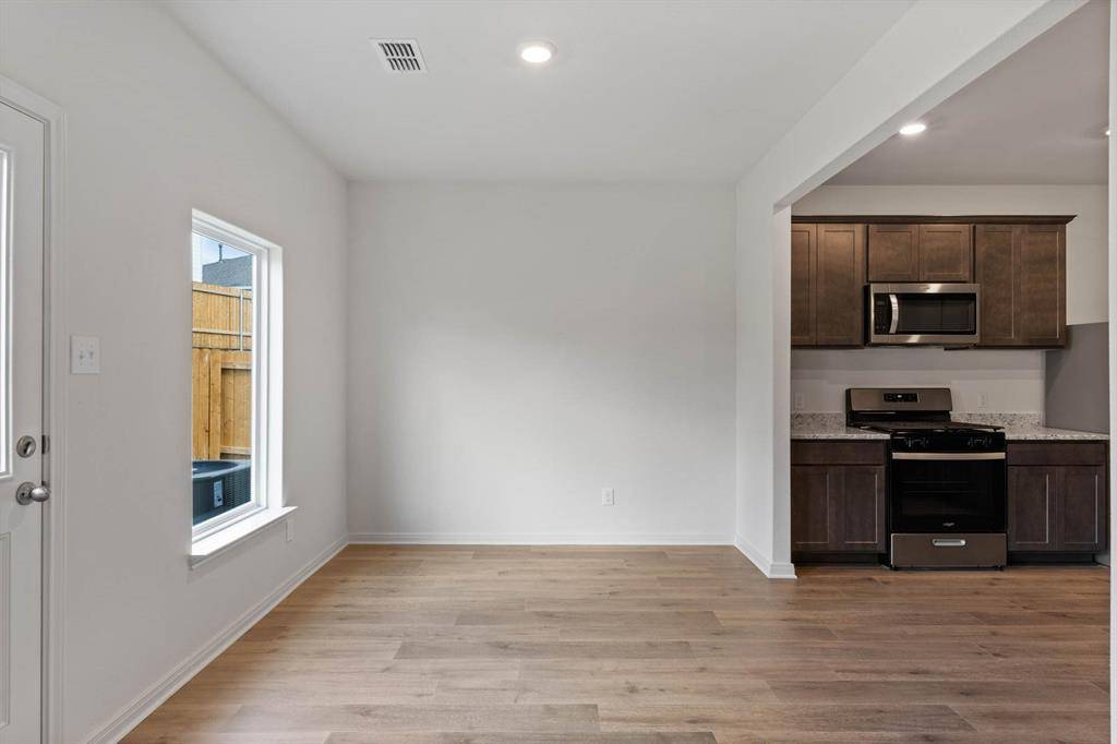 Ponder, TX 76259,8424 Silverbow Drive