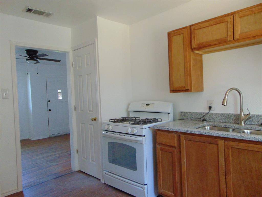 Mesquite, TX 75149,738 Oak Drive