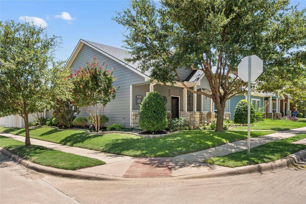 Fort Worth, TX 76179,10944 Kinston Street