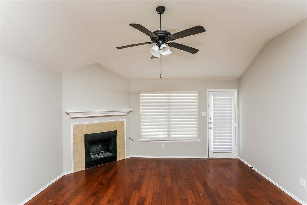 Waxahachie, TX 75165,206 Clydesdale Street