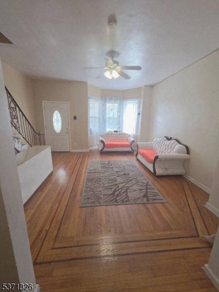 Newark City, NJ 07104,288 Summer Ave