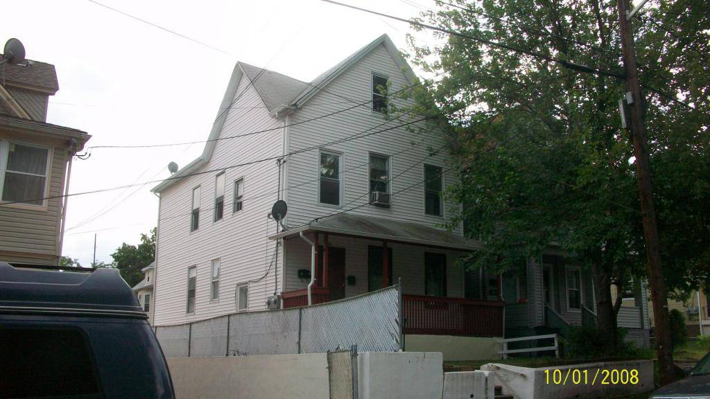 Paterson City, NJ 07501,18 Market St #301
