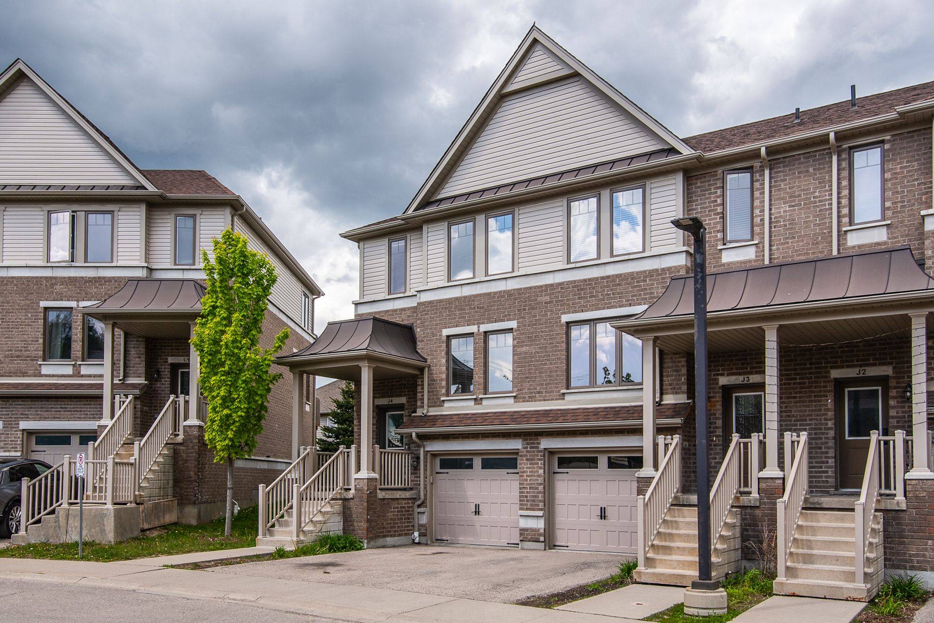 Kitchener, ON N2A 0J3,70 Willowrun DR #J-3