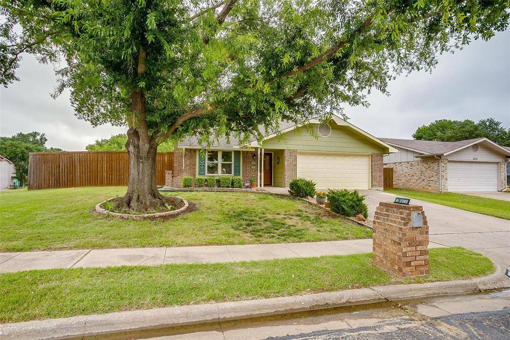 Bedford, TX 76021,2305 Hollybush Lane
