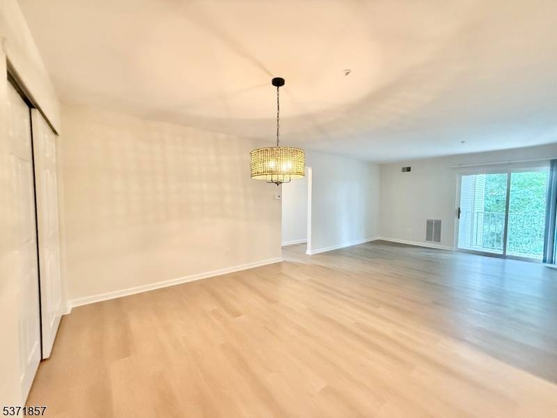 Mount Arlington Boro, NJ 07856,18 Spruce Ter