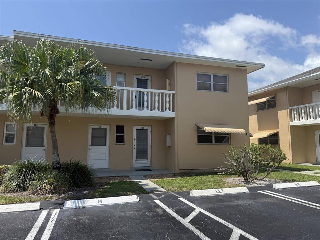 Boynton Beach, FL 33435,2101 NE 1st Ct #206