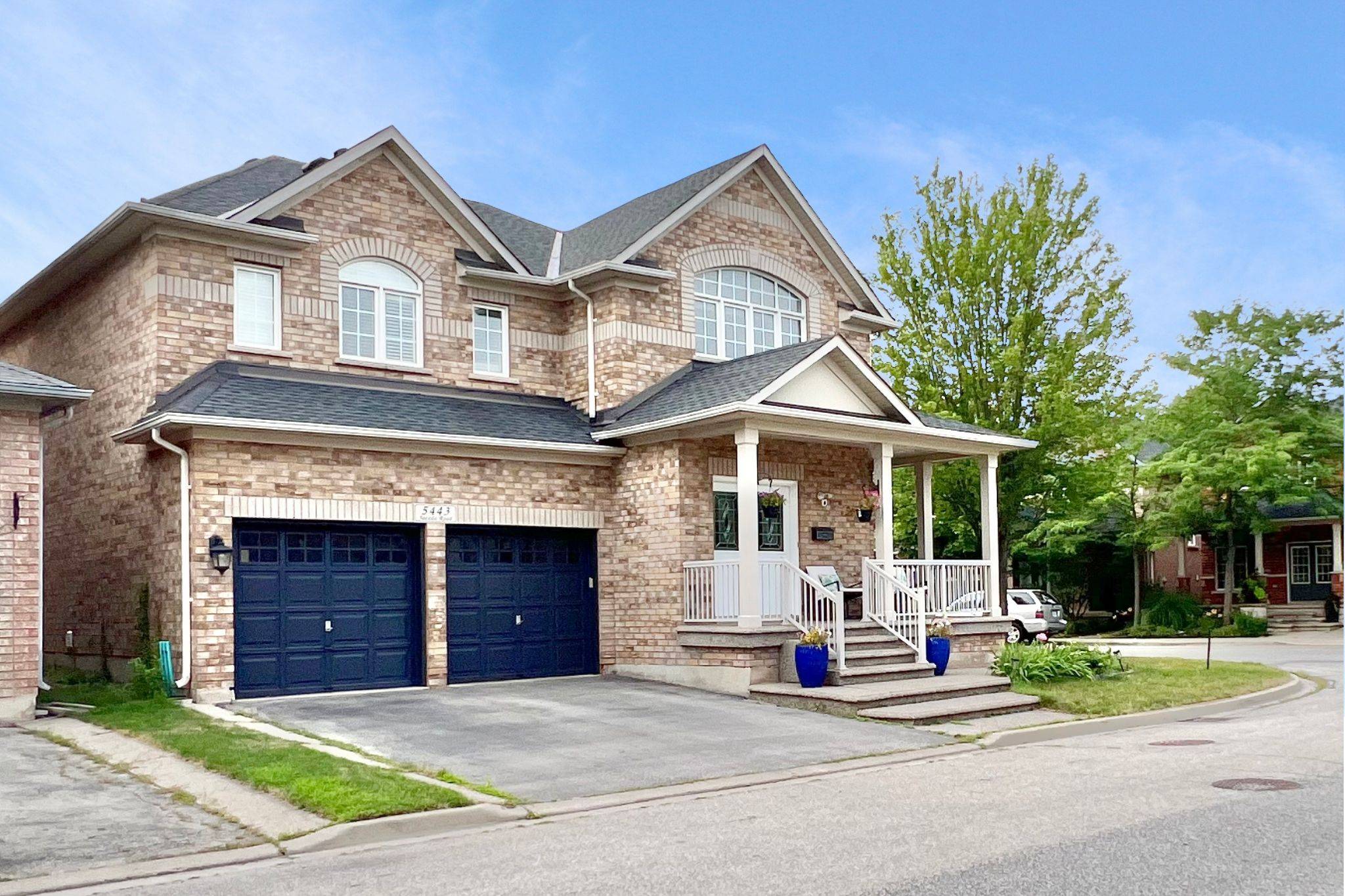 Burlington, ON L7L 7N3,5443 Jacada RD