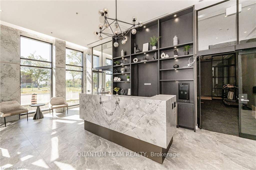 Oakville, ON L6M 5P5,3005 Pine Glen RD #618