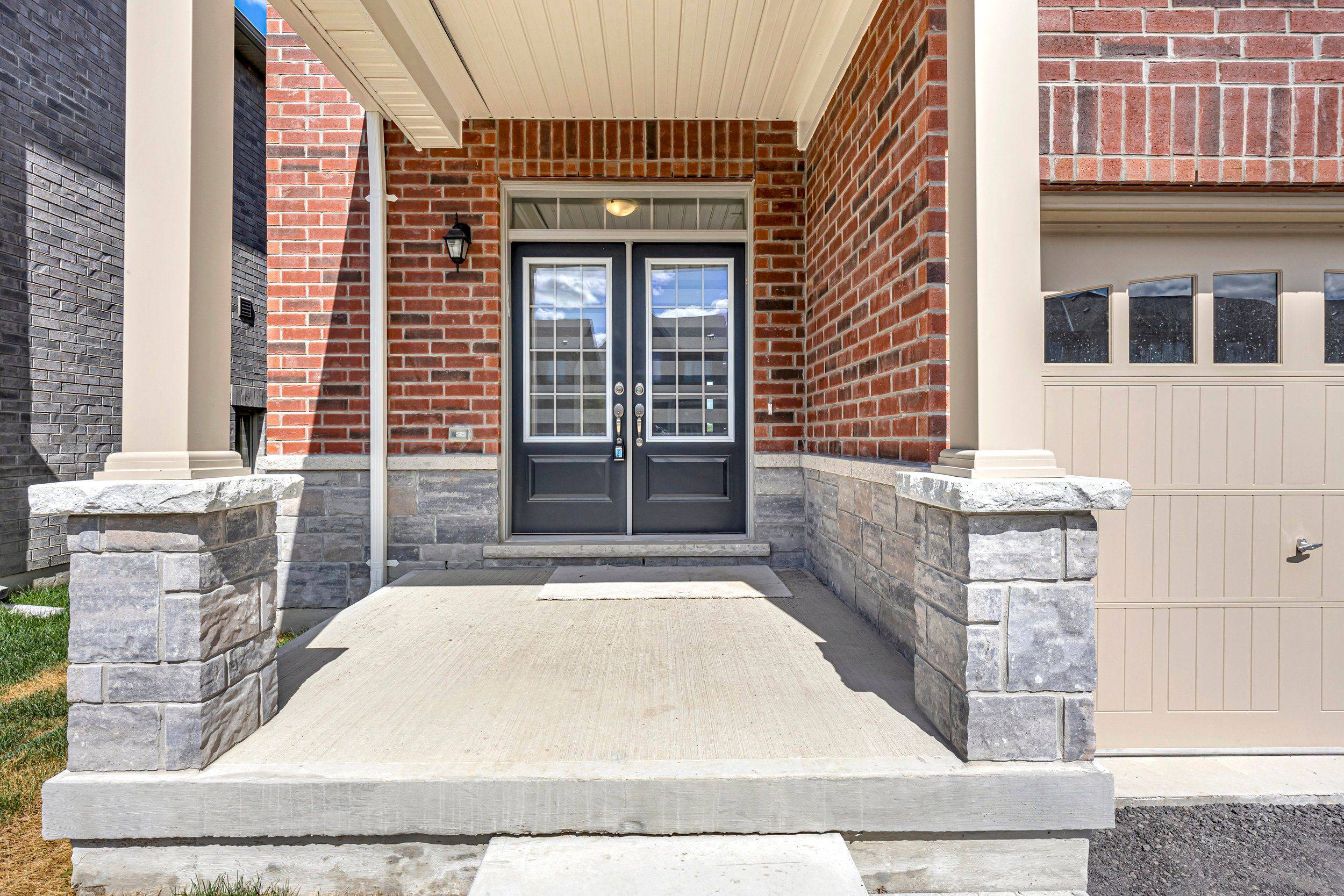 Scugog, ON L9L 0E2,95 Robin TRL