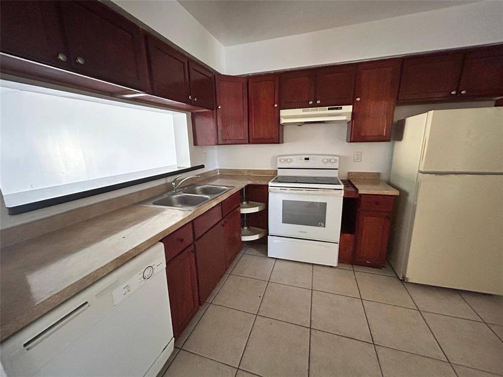 Miramar, FL 33025,2205 SW 80th Ter