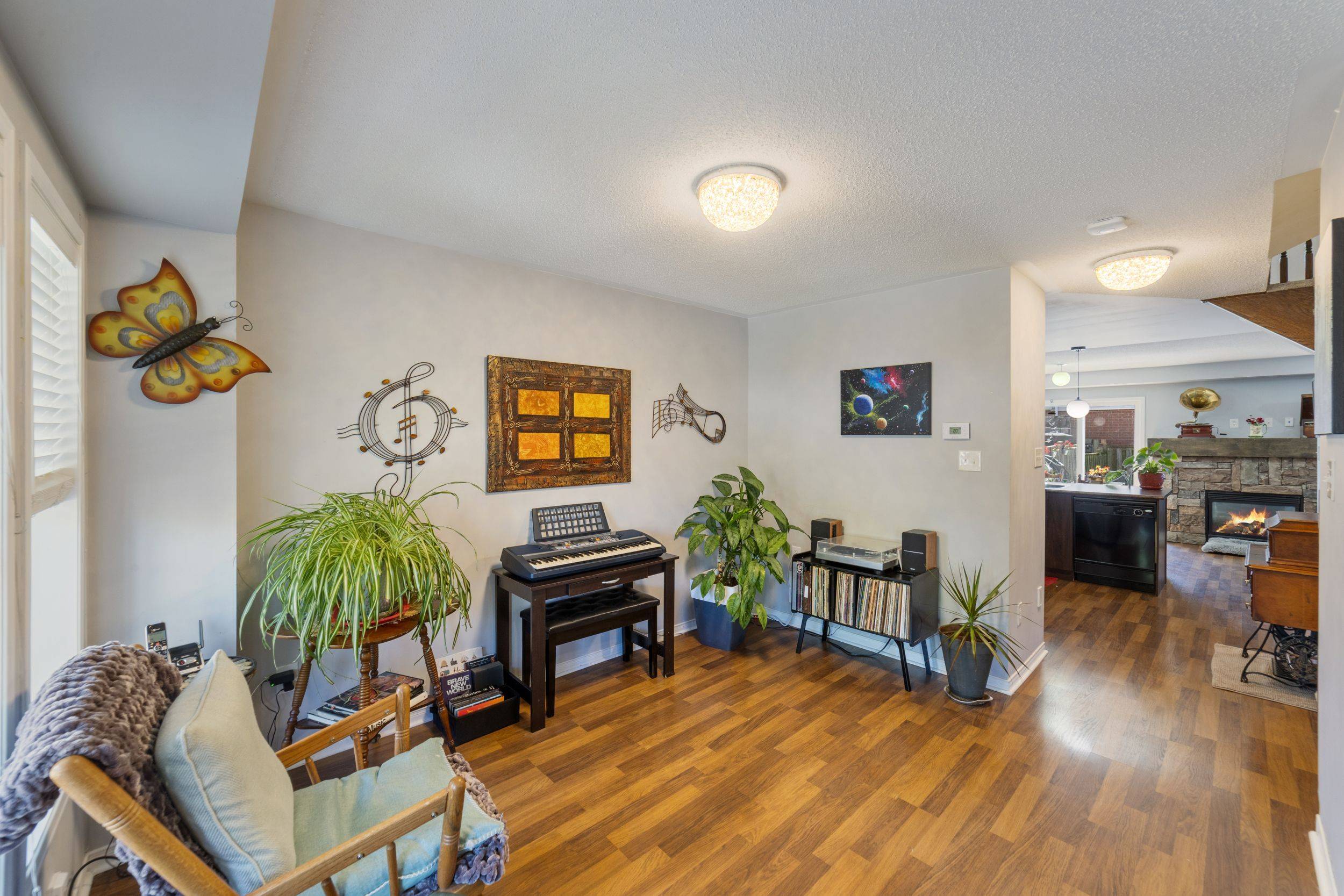 Hamilton, ON L0R 2H8,5 Golden Iris CRES