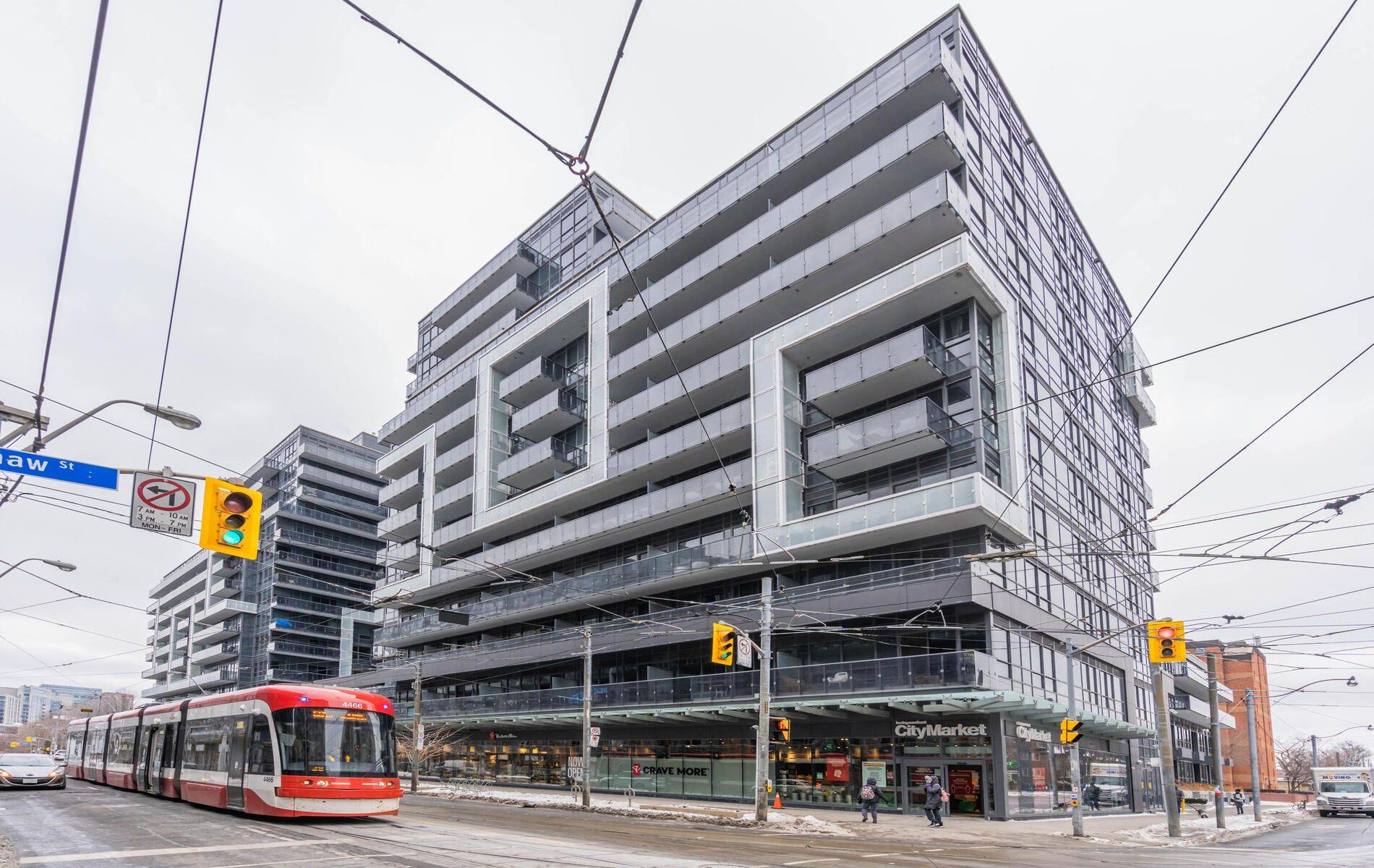 Toronto C01, ON M6K 0B4,1030 King ST W #456