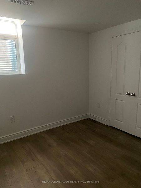 Toronto E11, ON M1X 2B9,4 Rivendell TRL