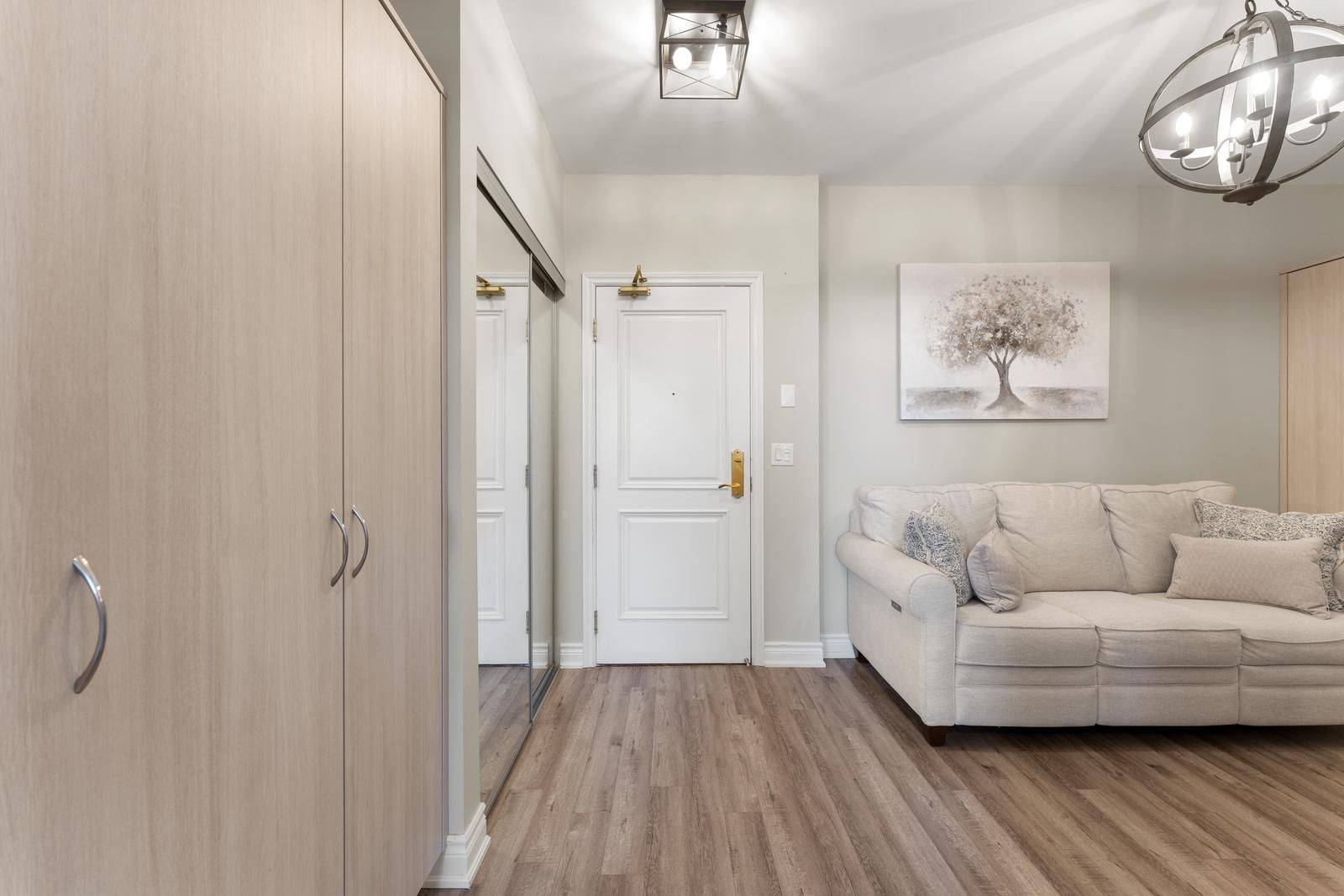 Vaughan, ON L6A 0J8,9235 Jane ST #209