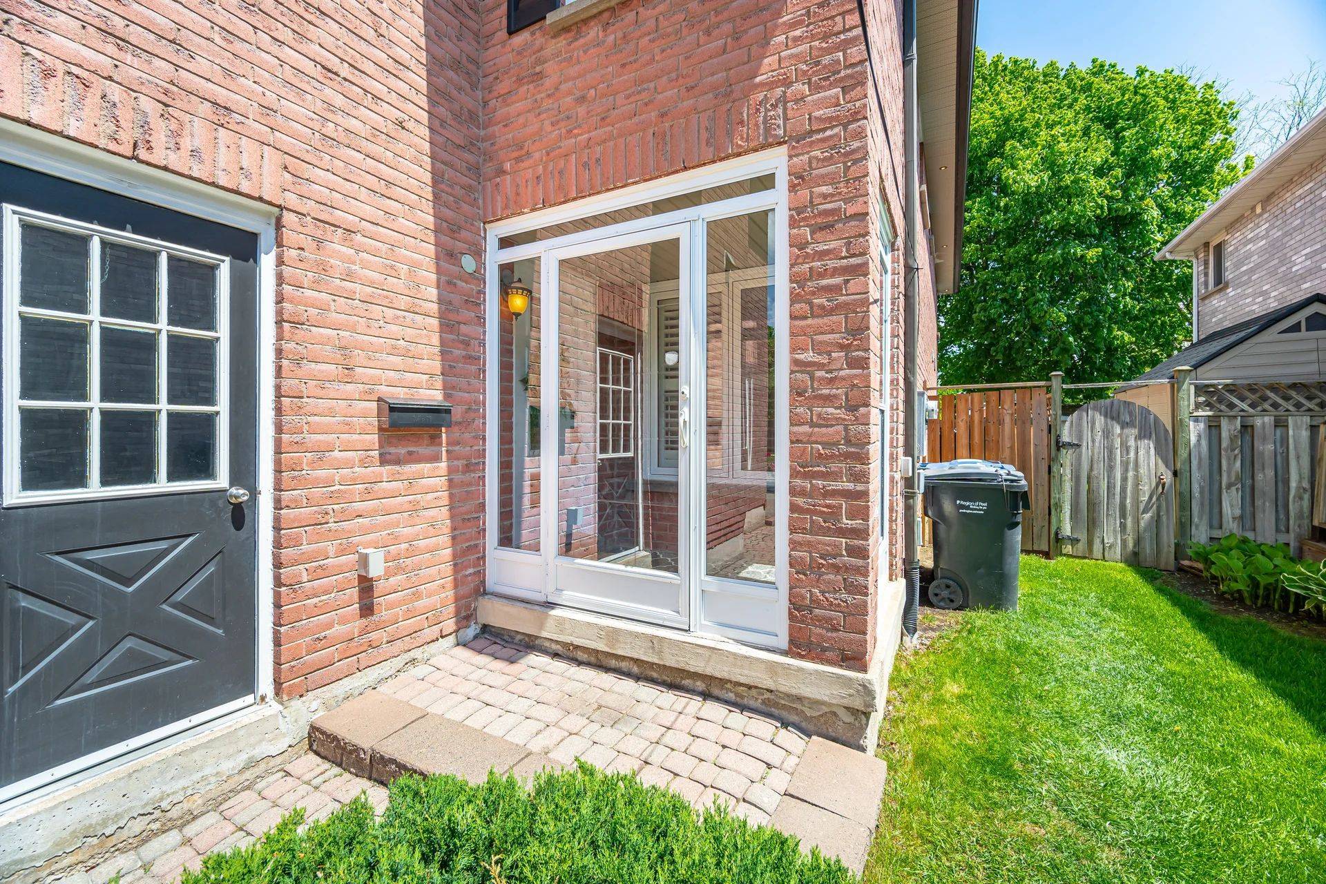 Brampton, ON L6Z 4G6,131 Richvale DR S