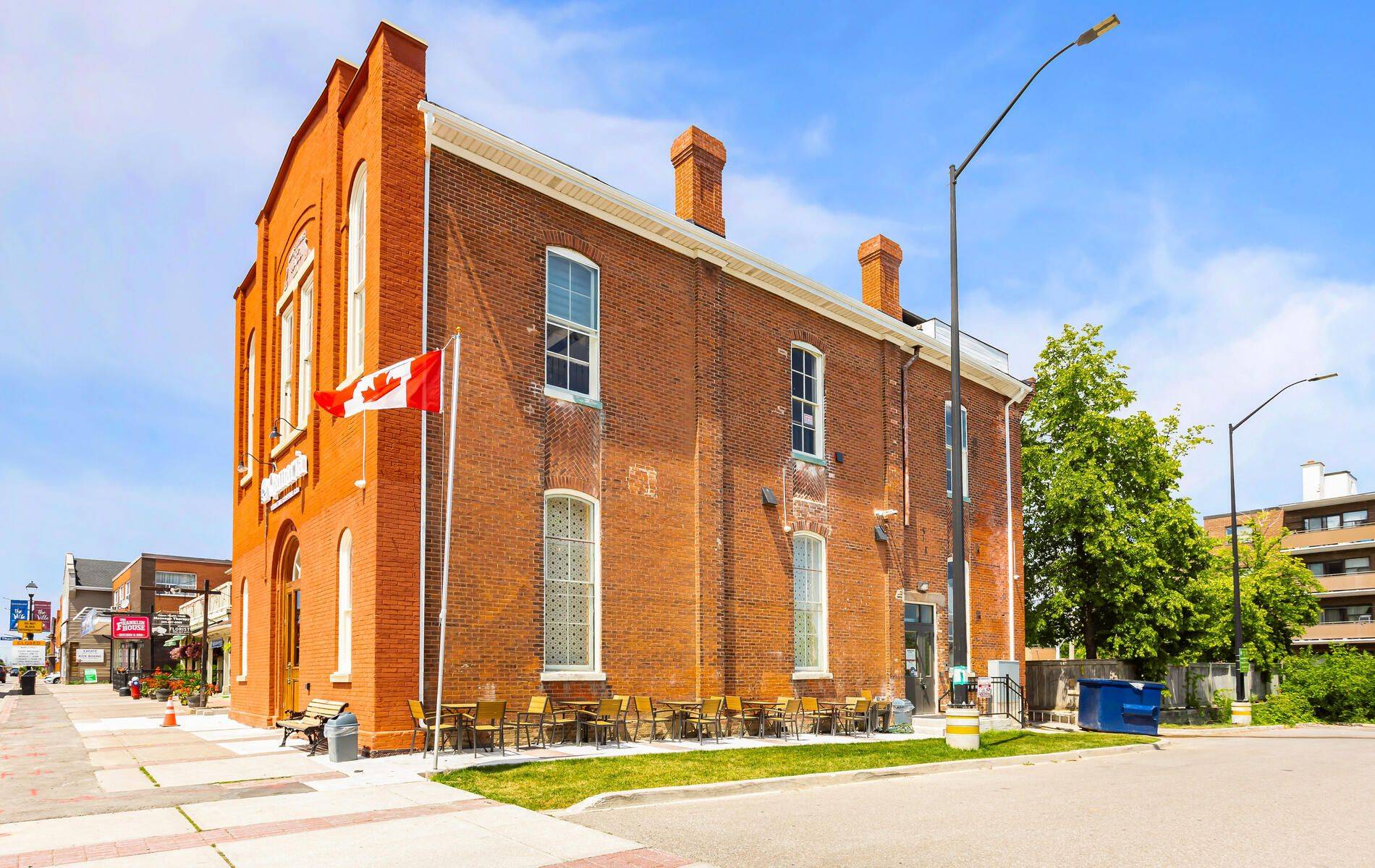 Mississauga, ON L5M 1L9,271 Queen St N/A S #201