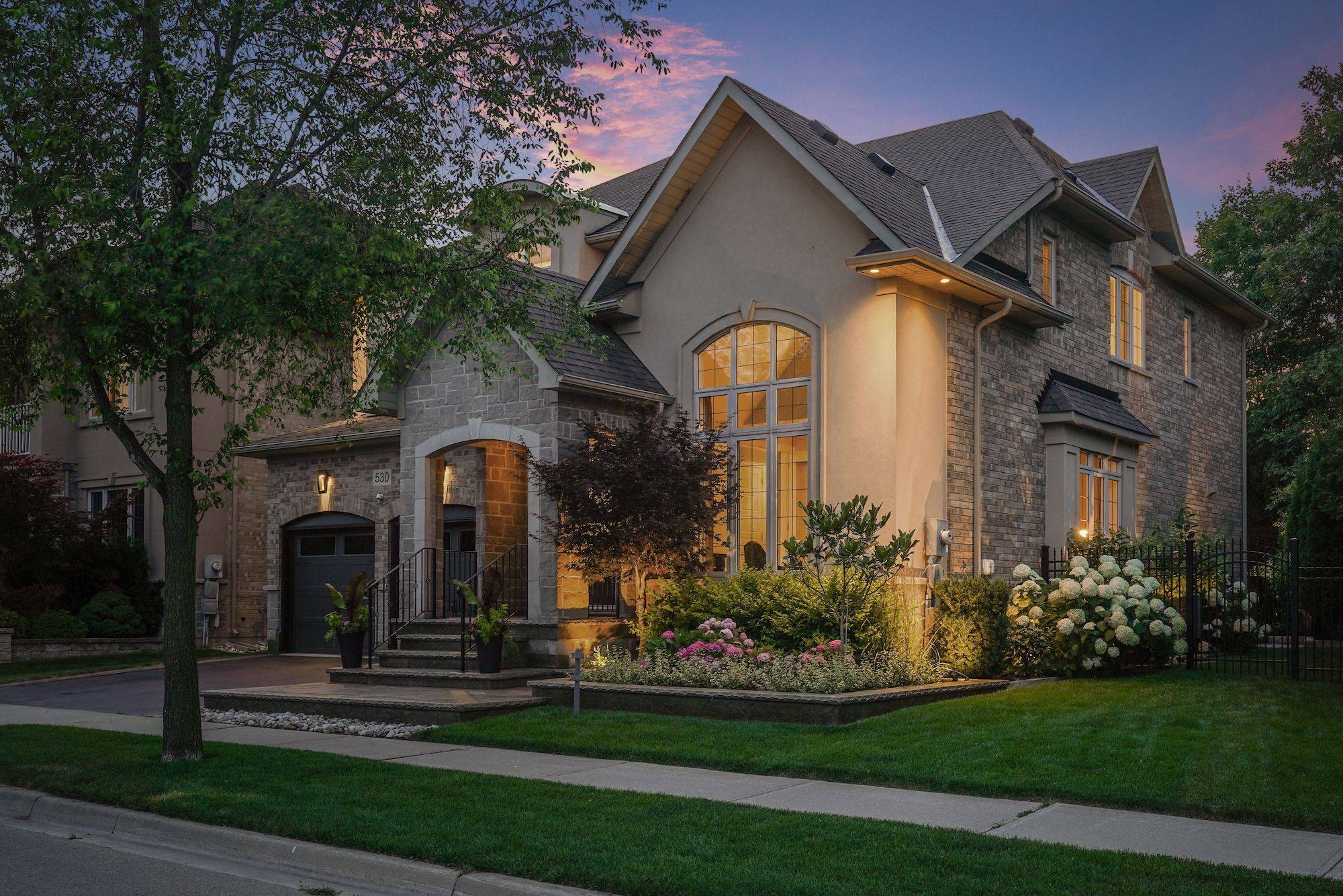 Oakville, ON L6M 0N3,530 Hidden TRL
